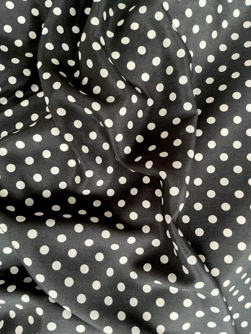 POIS BIANCO E NERO